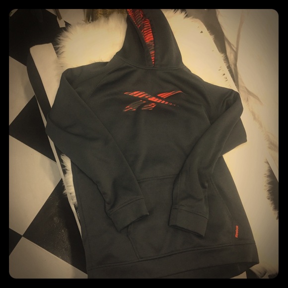 Reebok Other - Reebok pullover hoodie Reebok Other - Reebok pullover hoodie